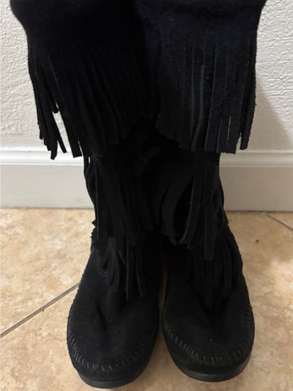 Minnetonka Black Suede Fringe Moccasins Run Small